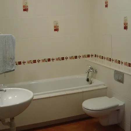 Boguslawskiego 18 Quarto em Acomodações Particulares *